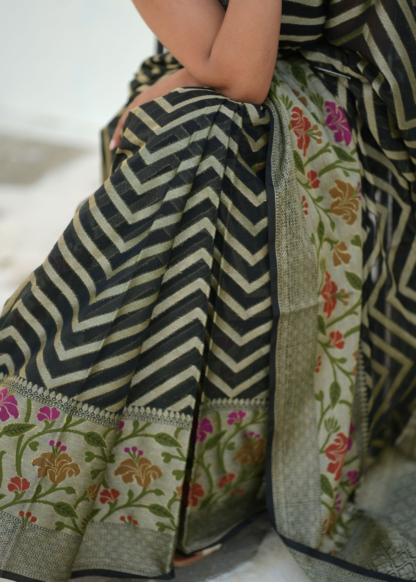 HANDWOVEN LINEN BLEND BANARASI SAREE